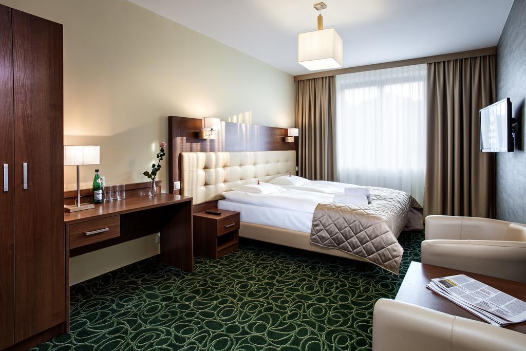 Hotel Royal Botanic Люблін Номер фото